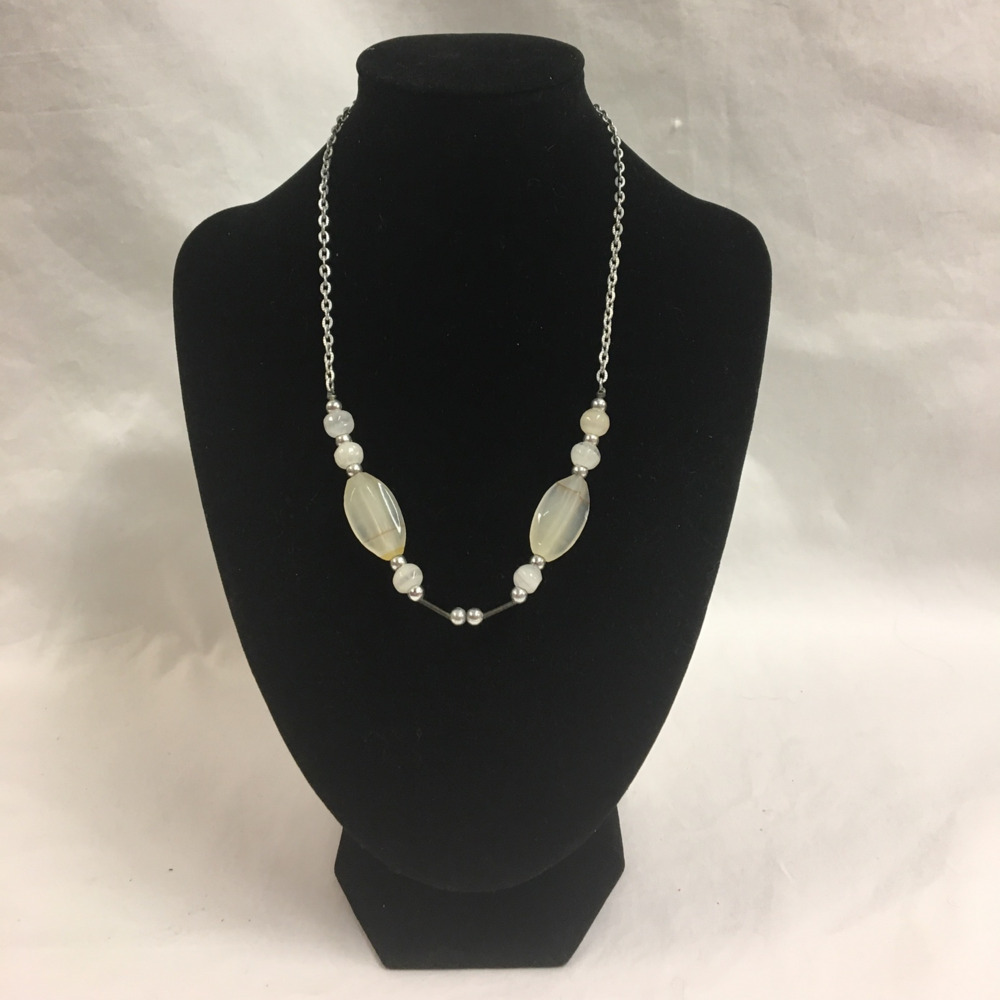 + Simple Beaded Necklace